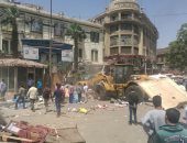 صور.. أمن القاهرة ينفذ 160 قرار إزالة إشغالات ويضبط 17 بائعا فى العتبة