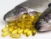 أبحاث علمية تؤكد فشل المكملات الغذائية الغنية بزيت السمك فى علاج جفاف العين