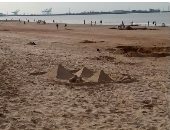 السفيرة البلجيكية تنشر صورة للأهرامات على شواطئ بلادها فى دعوة لزيارة مصر