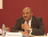 وزير المالية السودانى يعلن زيادة أجور موظفى الدولة 