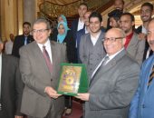 وزير القوى العاملة لطلاب "عين شمس": أشجع الشباب على إقامة المشروعات الصغيرة