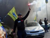 احتشاد الآلاف فى كييف للاحتجاج على خطة لحكم ذاتى فى شرق أوكرانيا