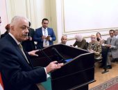 التعليم: مناهج النظام الجديد بعضها يدرس منفصلا.. ومواد فى شكل وحدات متعددة