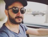نادر حمدي يعلن وفاة والدة زوجته