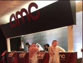 فيديو وصور.. اللحظات الأخيرة قبل افتتاح السينما الأولى فى السعودية