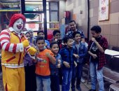 ماكدونالدز مصر تحتفل بيوم اليتيم فى فروعها بالمحافظات لبث روح السعادة للأطفال