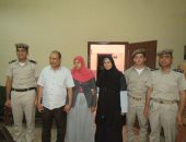 أمن أسوان يعيد فتاة صماء تركت منزلها بالقاهرة وضلت الطريق