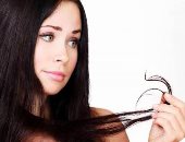 وصفات طبيعية بالموز والأفوكادو والزيوت لتقليل هيشان الشعر