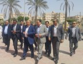 صور.. وزير الصحة يصل مستشفى الإسماعيلية استعدادا لزيارة رئيس الوزراء 