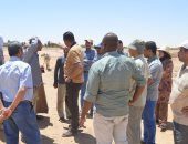  إزالة تعديات على 25 فدانا وتحرير محاضر سرقة إنارة عامة بالخارجة