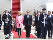 صور.. وصول الرئيس الفرنسى إيمانويل ماكرون إلى الولايات المتحدة الأمريكية  