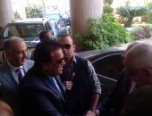 صور.. وزير التعليم العالى يصل جامعة المنصورة لتفقد المنشآت الحديثة