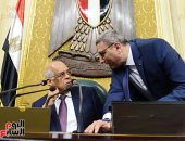 بدء الجلسة العامة للبرلمان لمناقشة قانونى "الإسكان الاجتماعى" والآثار - صور