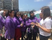 القنصلية البريطانية بالإسكندرية تتبنى مبادرة لتنظيف شاطئ "الثغر" بيوم الأرض 