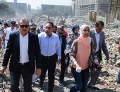 وزير الإسكان لمسئولى مشروع "تل العقارب":تأخر تسليم المشروع يوم "فيها رقاب" - صور