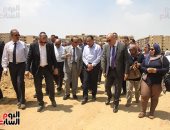 وزير الإسكان يصل الأسمرات 3 لمتابعة نسب لتنفيذ فى المشروع - صور