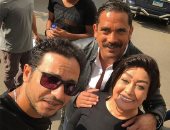 سيلفى يجمع أمير كرارة وهالة فاخر وبيتر ميمى من كواليس "كلبش 2"