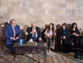 الليلة قناة المحور تحتفل بذكرى الأبنودى وتعرض لقاءات نادرة له وكواليس تذاع لأول مرة