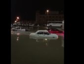 مياه الأمطار تغرق شارع جمال عبد الناصر بالتجمع الخامس