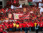 صور.. الآلاف من عمال المعادن يحتجون على الحد الأدنى للأجور بجنوب أفريقيا