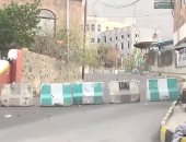 شوارع تعز تنبض بالحياة وسط الحواجز الأسمنتية والقناصة فوق الجبال المحيطة