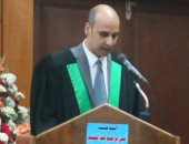 نادى قضايا الدولة يهنئ المستشار أمين إبراهيم بدرجة الدكتوراه فى القانون