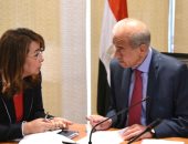 رئيس الوزراء يتابع مع وزيرة التضامن الاستعداد لدعم الأسر الأكثر احتياجا - صور