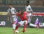 صور.. حسام البدرى يدفع بصلاح محسن بدلا من المصاب أجاى