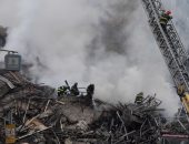 صور.. مقتل شخص وإصابه 3 آخرين فى انهيار مبنى يتكون من 26 طابقا بالبرازيل