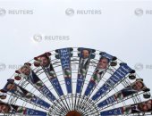 صور.. انتشار ملصقات الدعاية الانتخابية فى شوارع لبنان