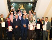 صور وفيديو.. محافظ كفرالشيخ يكرم أعضاء فرع المجلس القومى للمرأة 