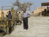 صور.. رئيس مدينة أبورديس بجنوب سيناء يتفقد منشآت ومصانع حى الحرفيين