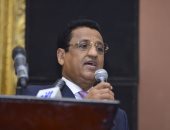 وزير السياحة اليمنى يدعو العالم للاستثمار بجزيرة "سقطرى"