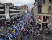 صور.. عشرات الآلاف يشاركون فى مسيرة من أجل استقلال اسكتلندا