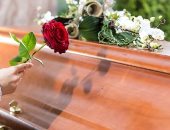 هل الحزن على وفاة شريك الحياة يسبب الوفاة بأزمة قلبية؟.. دراسة تجيب