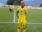 فيديو.. لاعب يشارك فى كأس كولومبيا بذراع واحدة
