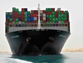 مهاب مميش : عبور 58 سفينة قناة السويس بحمولة 3.3 مليون طن