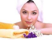 صن بلوك طبيعى.. 3 وصفات طبيعية بالكركديه والكركم للعناية ببشرتك