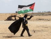 الاحتلال الإسرائيلى يصيب فلسطينيين على حدود غزة - صور