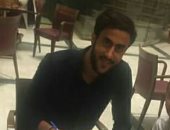 صورة..توقيع أحمد علاء مدافع الداخلية للأهلى