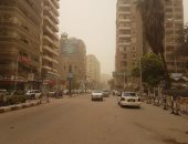 صور.. عاصفة ترابية تضرب محافظة أسيوط