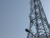 مواطن يصعد أعلى برج شبكة محمول بالعجوزة والحماية المدنية تنجح فى إنقاذه