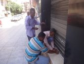 صور.. إغلاق مقهى شهير لعدم توافر شروط الترخيص بمدينة الأقصر