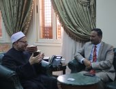 مفتى الجمهورية يستقبل الملحق العسكرى الباكستانى للتهنئة بشهر رمضان