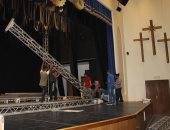 صور.. مسرح الكاتدرائية يتأهب لاحتفالية 100 عام على مدارس الأحد