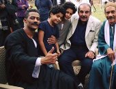 قبل ساعات من انطلاق الموسم الدرامى الأقوى.. سباق رمضان يشتعل على "السوشيال ميديا".. محمد رمضان: ثقة فى الله نجاح باقى 3 أيام.. مى عز الدين: توكلنا على الله تابعوا رسايل.. وميرهان حسين بالحجاب فى كواليس "أيوب"