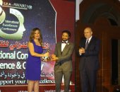 صور.. تكريم الإعلامية جيهان منصور فى المؤتمر الدولى للجودة والامتياز