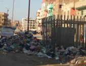 القمامة تحاصر أهالى ترعة المسلمية بالزقازيق.. وقارئ يطالب بمحاسبة المسئولين