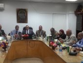 محافظ الغربية يناقش الاستعداد لتطبيق منظومة التعليم الثانوى الجديدة