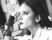 نيللى كريم تنشر أحدث صور من كواليس مسلسل "اختفاء" قبل عرضه بساعات